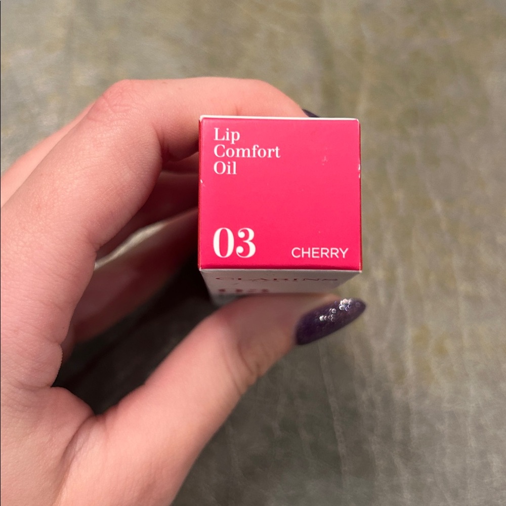 Clarins Lip Comfort Oil Tinted shade 03 - Cherry - Picture 5 of 8